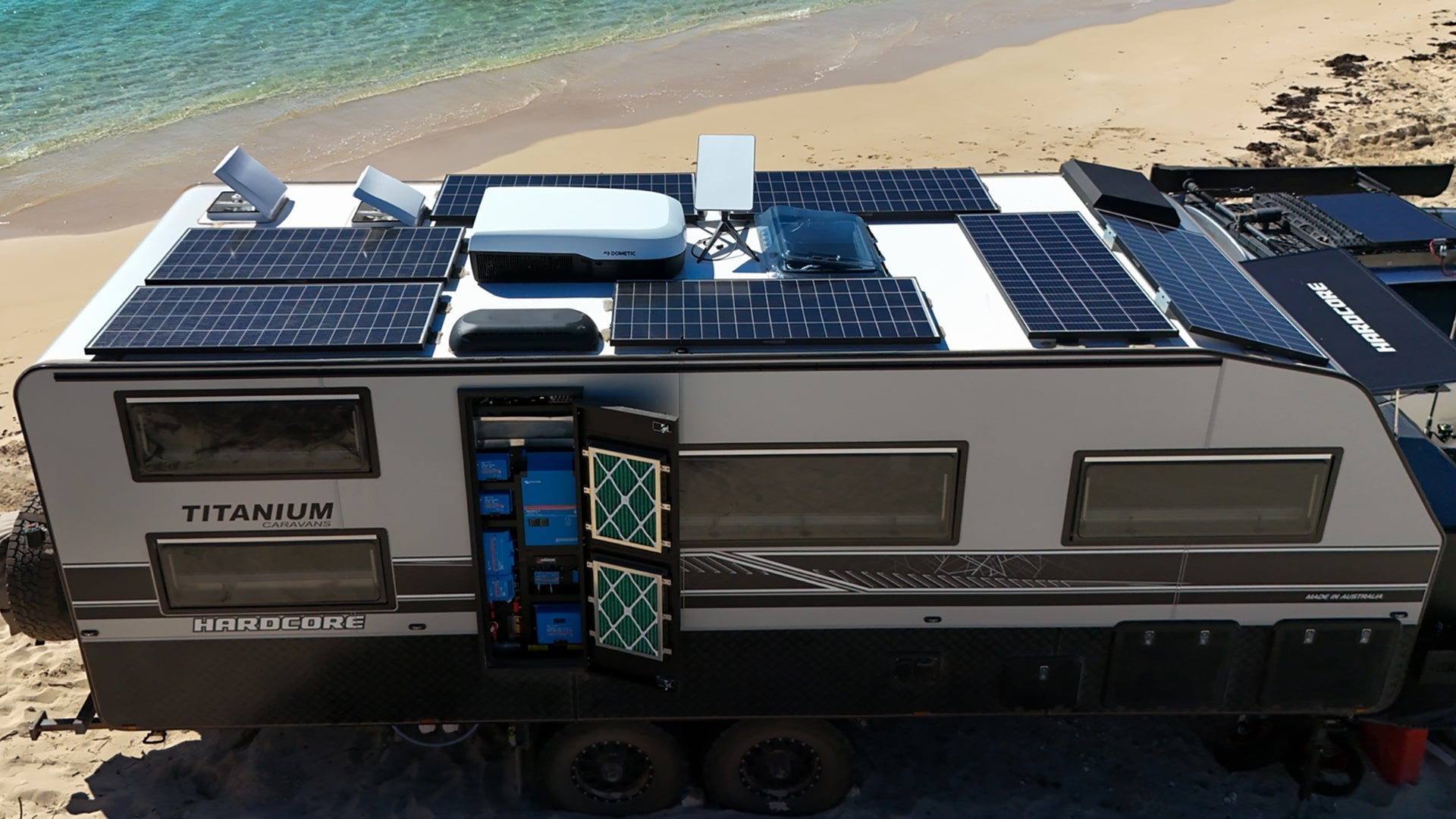 mppt solar charge controller in off grid caravan system with rooftop solar panels